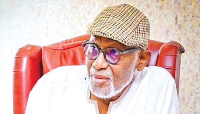 Akeredolu gifts pupils 54,781 learning materials